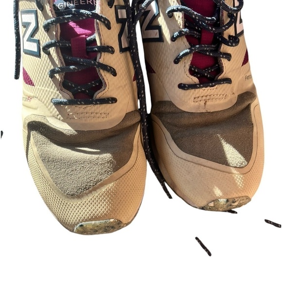 NEW BALANCE TRAILBUSTER RE-ENGINEERED size eight - Picture 6 of 9